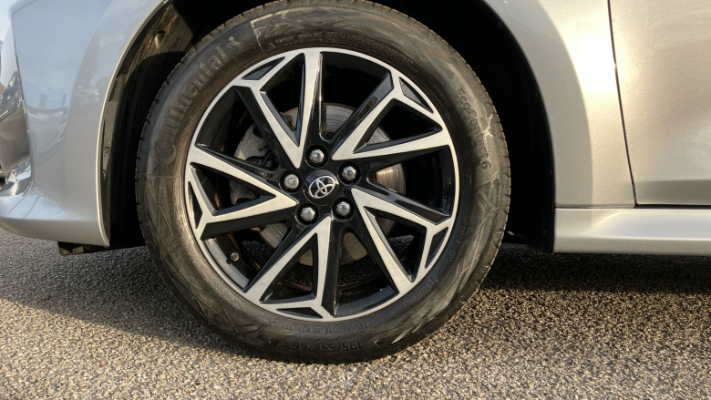 Toyota Yaris 1.5 Hybrid Design 5dr CVT Hybrid Hatchback